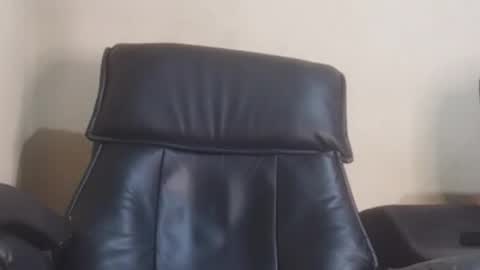 Snapshot of fuckingmulletdaddy chatting on November 2025 05:35:02 PM Phill online show from November 2025 05:35:02 PM