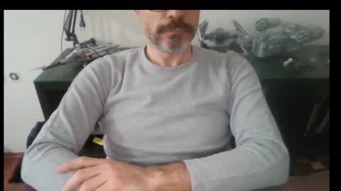 Snapshot of fuckistanbul chatting on December 2025 08:40:02 AM Bruchus online show from December 2025 08:40:02 AM