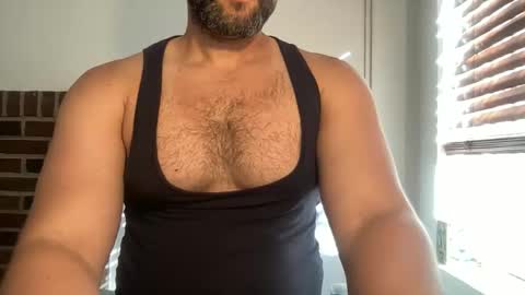 Muscle Bear Jock in Training online show from April 2026 12:42:01 PM
