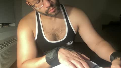 Snapshot of fuckyeahcoach chatting on May 2026 06:33:01 AM Muscle Bear Jock in Training online show from May 2026 06:33:01 AM