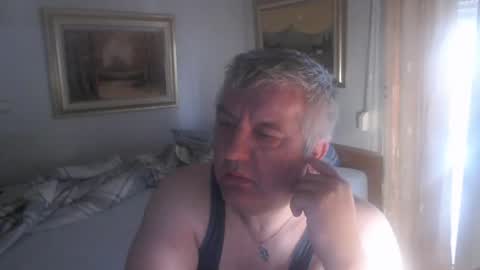 fukingcrazy online show from April 2026 06:20:01 AM