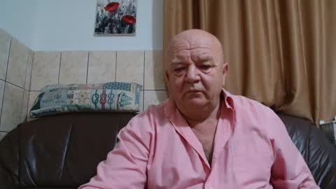 Snapshot of fullballs6 chatting on December 2024 02:47:01 AM fullballs6 online show from December 2024 02:47:01 AM