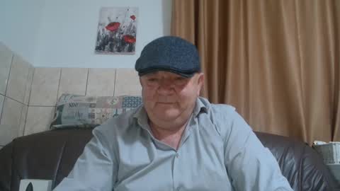 Snapshot of fullballs6 chatting on December 2024 03:18:02 AM fullballs6 online show from December 2024 03:18:02 AM