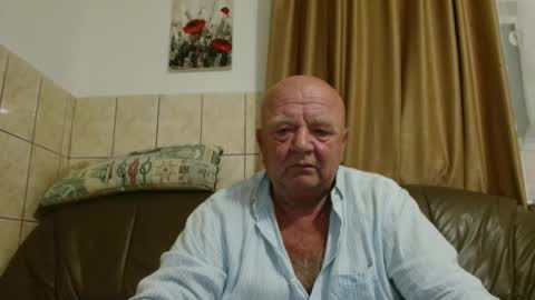 Snapshot of fullballs6 chatting on September 2025 01:06:02 AM fullballs6 online show from September 2025 01:06:02 AM