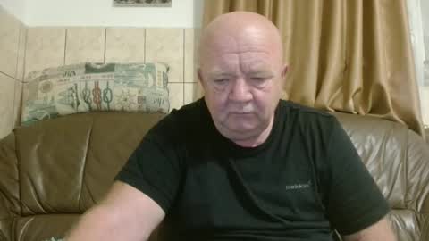 Snapshot of fullballs6 chatting on October 2025 02:34:02 AM fullballs6 online show from October 2025 02:34:02 AM