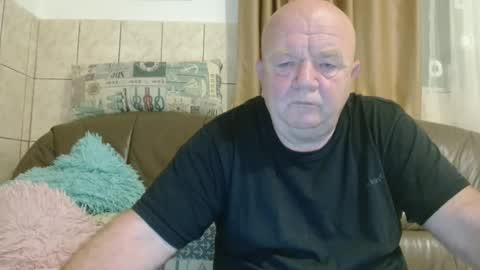 Snapshot of fullballs6 chatting on October 2025 02:41:01 AM fullballs6 online show from October 2025 02:41:01 AM