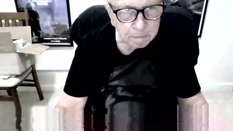 Snapshot of funclemike chatting on October 2025 06:17:02 PM funclemike online show from October 2025 06:17:02 PM