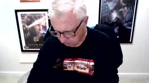 Snapshot of funclemike chatting on October 2025 04:18:01 PM funclemike online show from October 2025 04:18:01 PM