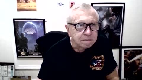 Snapshot of funclemike chatting on February 2026 03:52:02 PM funclemike online show from February 2026 03:52:02 PM