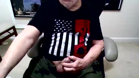 Snapshot of funclemike chatting on March 2026 01:49:01 PM funclemike online show from March 2026 01:49:01 PM