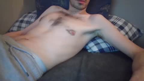 fundude1993 online show from December 2024 05:40:02 PM