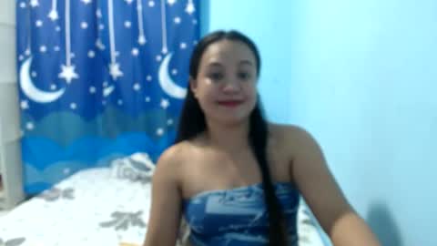 Snapshot of funluvnpinay4u chatting on April 2026 12:29:02 PM MAE online show from April 2026 12:29:02 PM