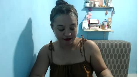 Snapshot of funluvnpinay4u chatting on May 2026 01:00:01 AM MAE online show from May 2026 01:00:01 AM