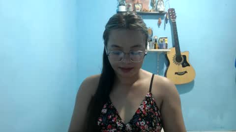 Snapshot of funluvnpinay4u chatting on May 2026 02:07:02 AM MAE online show from May 2026 02:07:02 AM