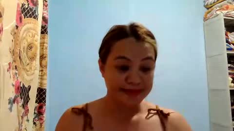 Snapshot of funluvnpinay4u chatting on June 2026 01:19:02 AM MAE online show from June 2026 01:19:02 AM