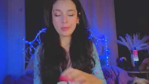 Tiffany online show from October 2025 01:59:01 AM