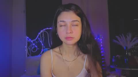 Tiffany online show from November 2025 01:15:01 AM