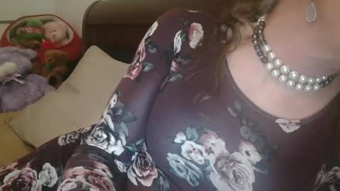 Jessie Love online show from February 2025 10:30:02 AM