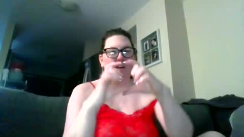 fuzzypeaches87 online show from February 2026 10:35:02 PM