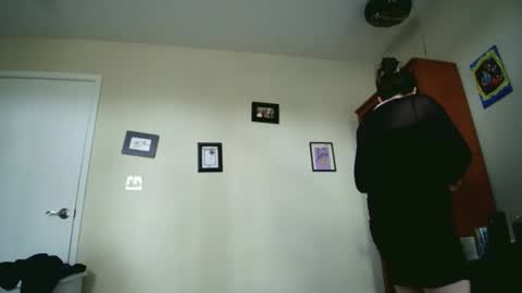 fuzzypeaches87 online show from April 2026 07:59:01 PM