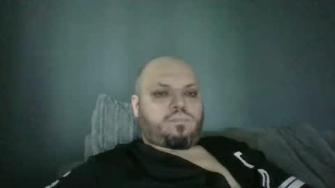 Glusgan online show from November 2025 09:33:01 AM