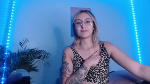 Gabriela online show from January 2025 01:19:01 AM