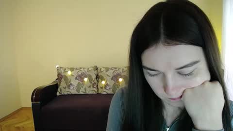 Jaklin online show from January 2025 12:37:01 PM