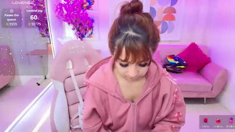 Snapshot of gabby_evanns chatting on October 2025 12:05:01 PM gabby_evanns online show from October 2025 12:05:01 PM
