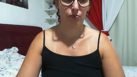 gaby  layla online show from April 2026 06:42:01 PM