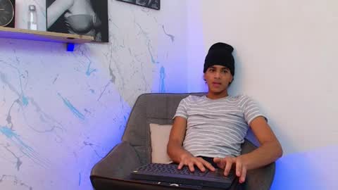 GABRIEL online show from April 2026 07:58:02 PM