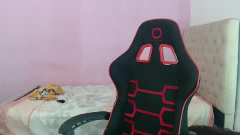 Snapshot of gabriela_jay1 chatting on February 2025 12:05:01 AM G A B R I E L A I S B A C K.  online show from February 2025 12:05:01 AM