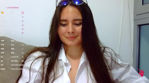 Snapshot of gabriela_miller_2 chatting on December 2024 11:07:01 PM Gabriela Miller online show from December 2024 11:07:01 PM