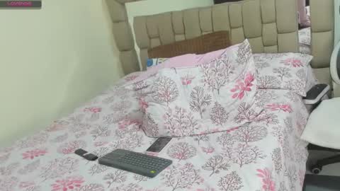 gabriela ponce online show from February 2025 03:12:01 AM