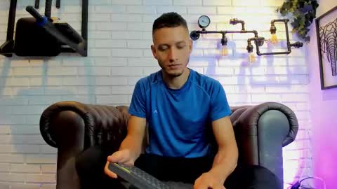 Snapshot of gabrieldraven chatting on September 2025 08:12:02 PM gabrieldraven online show from September 2025 08:12:02 PM