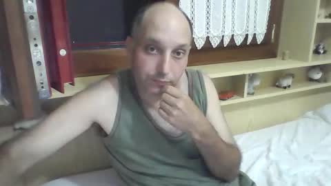 Snapshot of gabrielegr22 chatting on September 2025 08:30:01 PM Gabriele online show from September 2025 08:30:01 PM