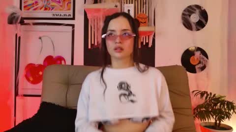 Gaby  online show from October 2025 01:32:02 PM