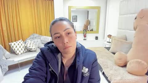 gabriela online show from November 2025 01:32:02 PM