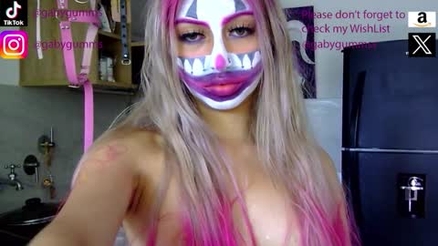 gabygumms online show from September 2025 02:08:01 PM