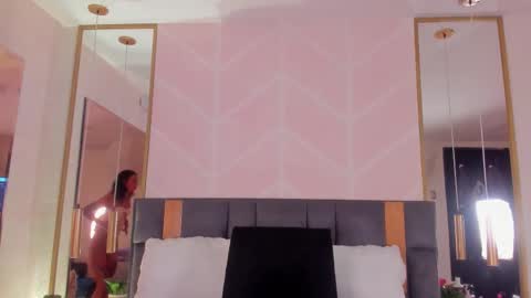 Gaby online show from December 2025 07:54:02 PM