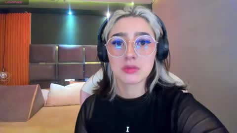 Snapshot of gabyrose9 chatting on May 2026 04:08:01 AM gabyrose9 online show from May 2026 04:08:01 AM
