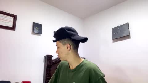 Snapshot of gadiel_sex chatting on January 2026 11:03:02 AM gadiel_sex online show from January 2026 11:03:02 AM