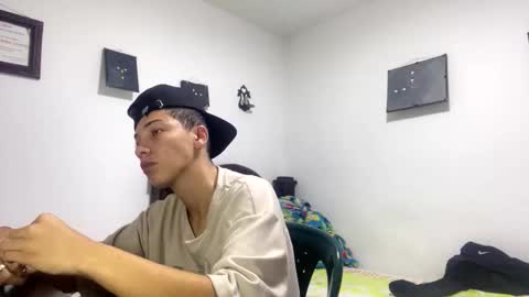 Snapshot of gadiel_sex chatting on February 2026 09:08:01 AM gadiel_sex online show from February 2026 09:08:01 AM