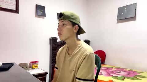 Snapshot of gadiel_sex chatting on February 2026 02:13:02 PM gadiel_sex online show from February 2026 02:13:02 PM