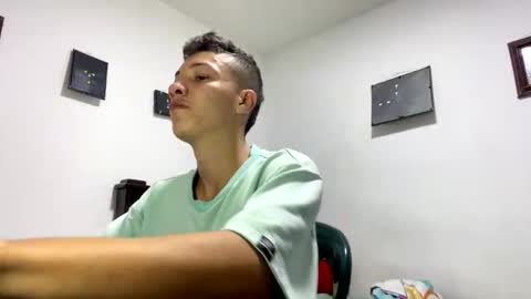 Snapshot of gadiel_sex chatting on April 2026 10:59:01 AM gadiel_sex online show from April 2026 10:59:01 AM