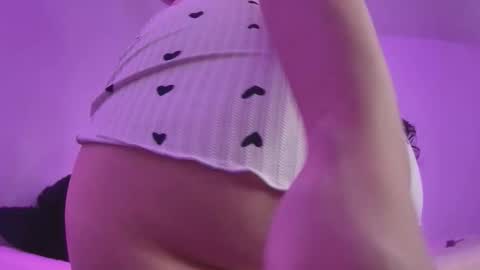 gaia_sweet_ online show from December 2025 10:20:02 AM