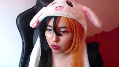 Kate 3 online show from November 2025 08:18:01 PM