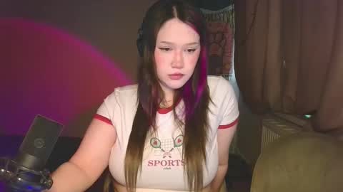 Snapshot of gamergirl01 chatting on February 2026 10:03:02 AM Alex brb in 2 hours online show from February 2026 10:03:02 AM