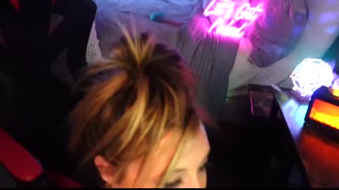 Snapshot of garagesex22 chatting on December 2024 10:17:02 AM Jenna - be back MONDAY night. online show from December 2024 10:17:02 AM