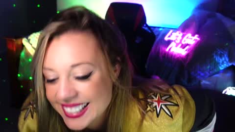 Snapshot of garagesex22 chatting on January 2025 07:13:02 AM Jenna - be back MONDAY night. online show from January 2025 07:13:02 AM