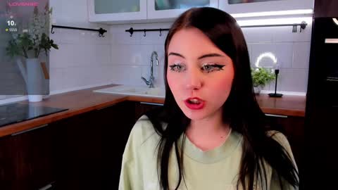 Snapshot of garden_flower chatting on February 2025 09:53:02 AM Violla online show from February 2025 09:53:02 AM